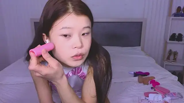 Snapshot of Tina_Kim_ chatting on 01-22-25, 04:34 Tina Kim online show from 01-22-25, 04:34