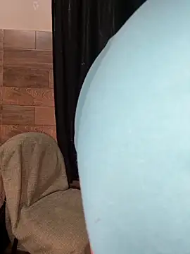 Snapshot of izumikarol chatting on 12-05-25, 05:42 izumikarol online show from 12-05-25, 05:42