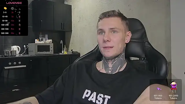 Lechery boy online show from 12-20-24, 01:11