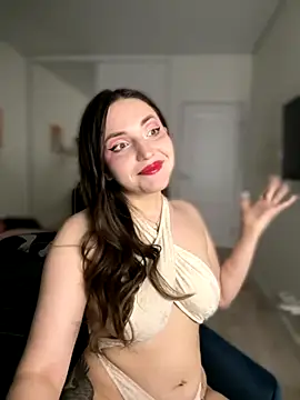 HoneySweetBee online show from 11-16-25, 11:10