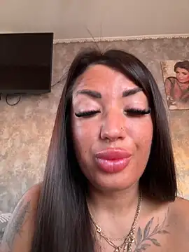 RuslanaXX online show from 10-16-25, 01:17