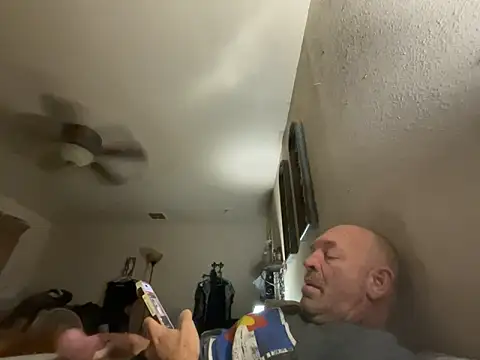 Snapshot of TXCowboy420 chatting on 03-08-25, 12:11 TXCowboy420 online show from 03-08-25, 12:11