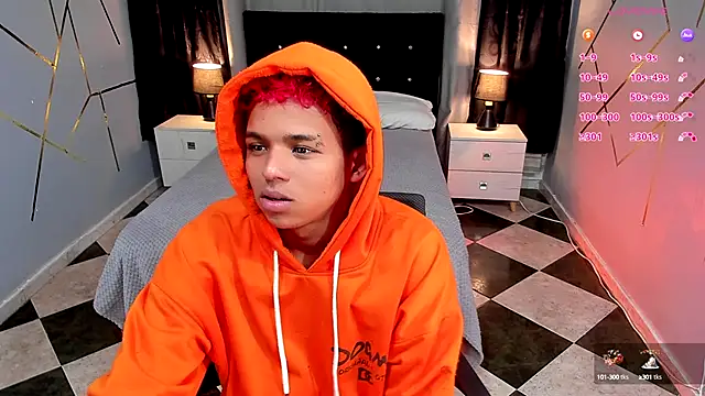 Snapshot of Noah_Smith04 chatting on 12-01-24, 05:13 Noah Smith04 online show from 12-01-24, 05:13