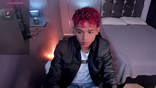 Snapshot of Noah_Smith04 chatting on 12-10-24, 03:52 Noah Smith04 online show from 12-10-24, 03:52