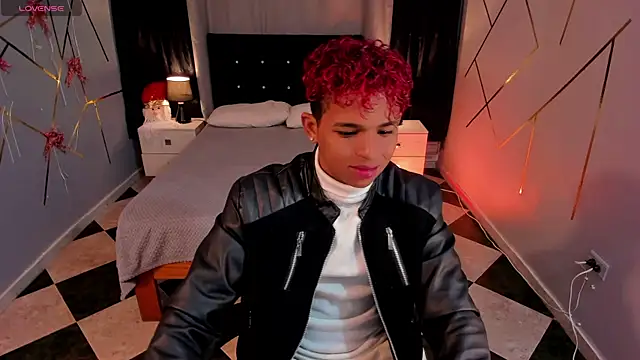 Snapshot of Noah_Smith04 chatting on 12-11-24, 11:51 Noah Smith04 online show from 12-11-24, 11:51