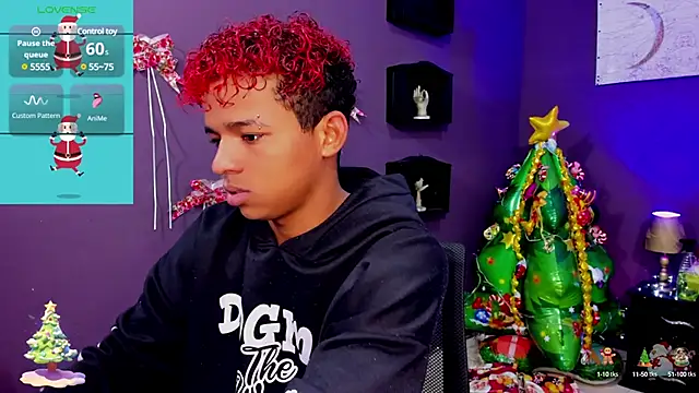 Snapshot of Noah_Smith04 chatting on 12-27-24, 11:50 Noah Smith04 online show from 12-27-24, 11:50