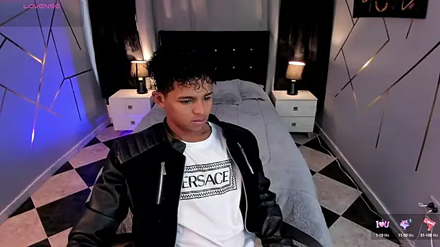 Snapshot of Noah_Smith04 chatting on 01-25-25, 12:47 Noah Smith04 online show from 01-25-25, 12:47