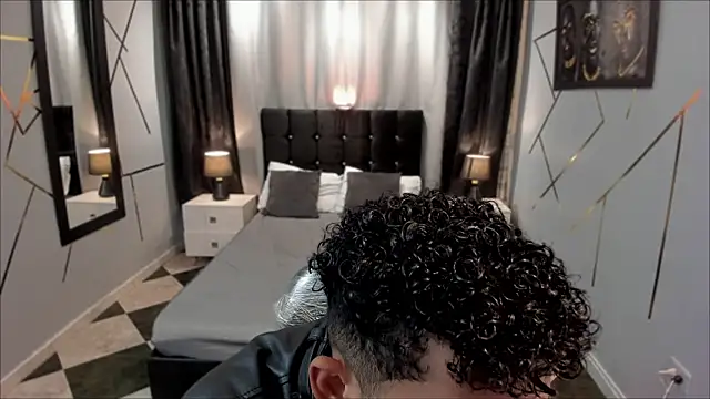 Snapshot of Noah_Smith04 chatting on 03-14-25, 12:40 Noah Smith04 online show from 03-14-25, 12:40