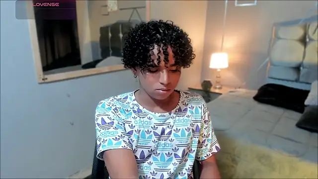 Snapshot of Noah_Smith04 chatting on 11-28-25, 12:08 Noah Smith04 online show from 11-28-25, 12:08