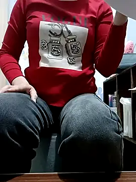 Snapshot of Blythe_69 chatting on 12-17-24, 01:05 Blythe 69 online show from 12-17-24, 01:05