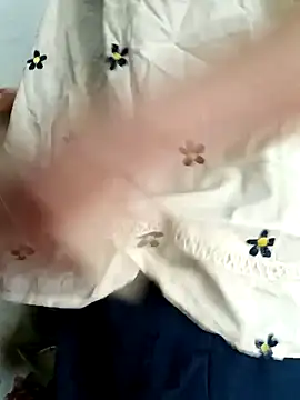 Snapshot of Blythe_69 chatting on 09-24-25, 03:21 Blythe 69 online show from 09-24-25, 03:21