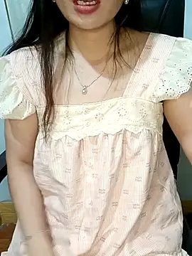 Snapshot of Blythe_69 chatting on 09-27-25, 12:21 Blythe 69 online show from 09-27-25, 12:21