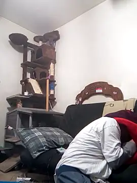 Snapshot of LongDickZee562 chatting on 03-07-25, 06:46 LongDickZee562 online show from 03-07-25, 06:46