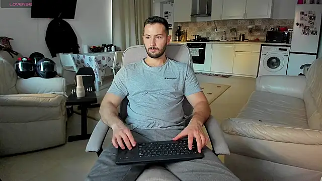 ZackFraser online show from 10-23-25, 02:27