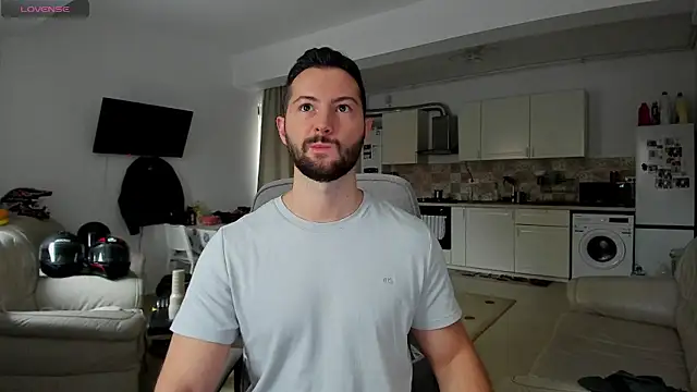 ZackFraser online show from 11-05-25, 09:53