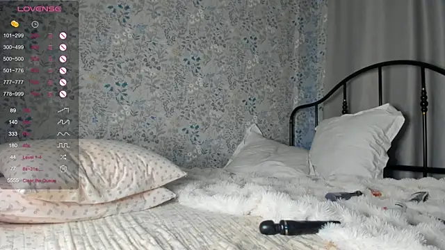 Snapshot of IdaJonesy chatting on 12-09-24, 02:34 IdaJonesy online show from 12-09-24, 02:34