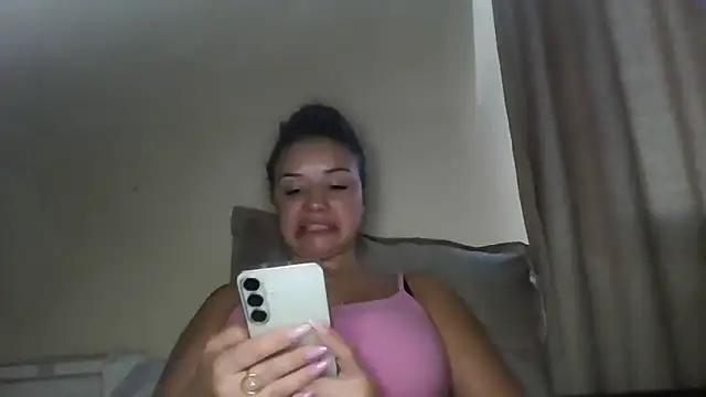 Linusya online show from 09-17-25, 03:24