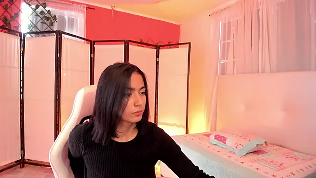 Snapshot of your_khloe chatting on 11-11-25, 01:33 your khloe online show from 11-11-25, 01:33