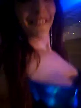 Snapshot of Luna_Kitanna chatting on 01-05-25, 11:01 Luna Kitanna online show from 01-05-25, 11:01