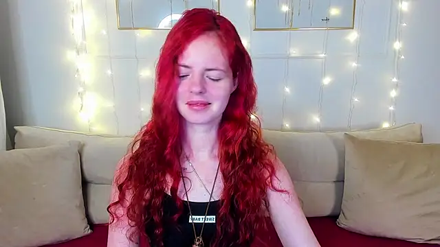 Snapshot of RubyAttwood chatting on 01-03-25, 10:40 RubyAttwood online show from 01-03-25, 10:40