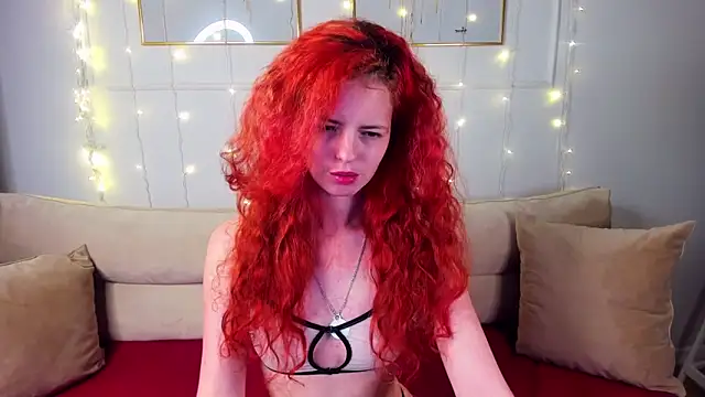 Snapshot of RubyAttwood chatting on 02-13-25, 03:50 RubyAttwood online show from 02-13-25, 03:50