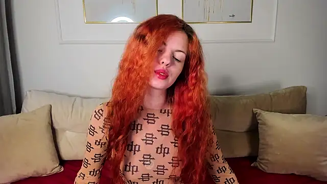 Snapshot of RubyAttwood chatting on 02-21-25, 03:54 RubyAttwood online show from 02-21-25, 03:54