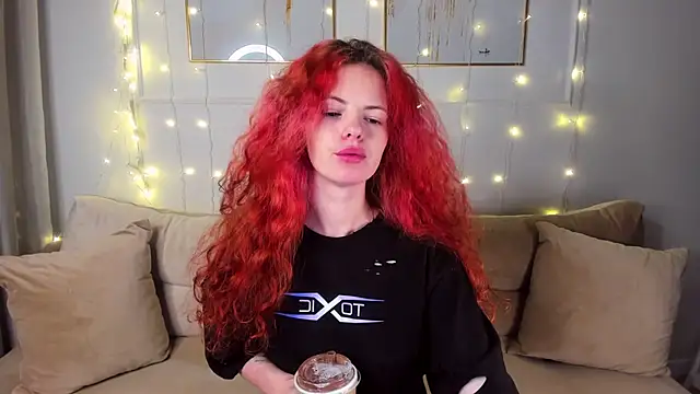 Snapshot of RubyAttwood chatting on 03-08-25, 05:01 RubyAttwood online show from 03-08-25, 05:01