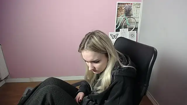 viktoria lovely online show from 12-27-24, 09:50