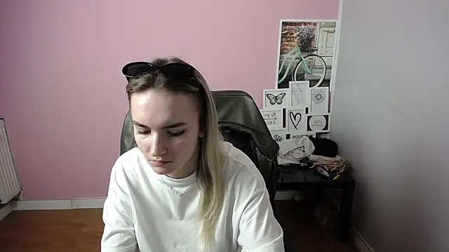 viktoria lovely online show from 03-09-25, 12:20