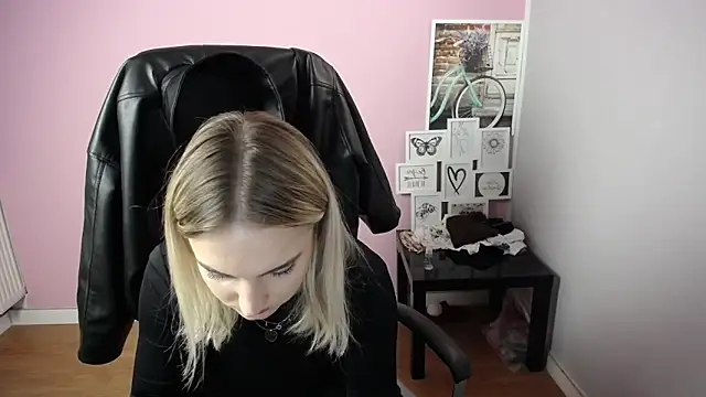 viktoria lovely online show from 10-17-25, 09:56