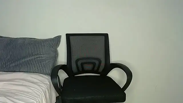 Perqueen online show from 03-21-25, 01:23