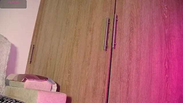 aidaadams online show from 11-24-25, 11:32