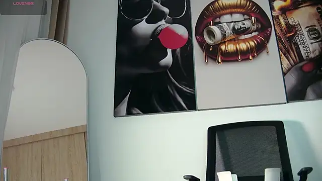 aidaadams online show from 12-18-25, 11:27