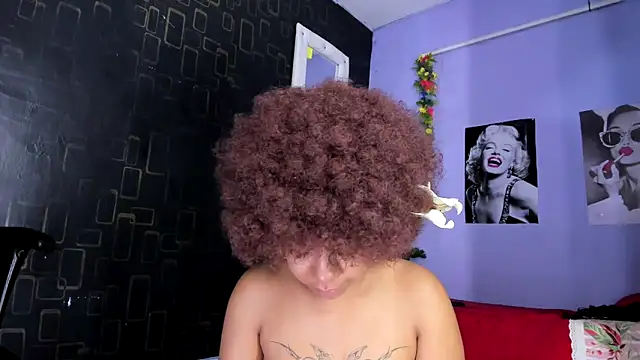 Snapshot of Alika01 chatting on 02-09-25, 01:46 Alika01 online show from 02-09-25, 01:46