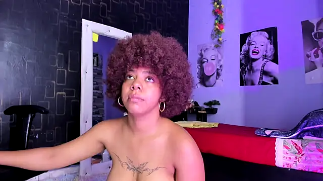 Snapshot of Alika01 chatting on 02-10-25, 04:25 Alika01 online show from 02-10-25, 04:25