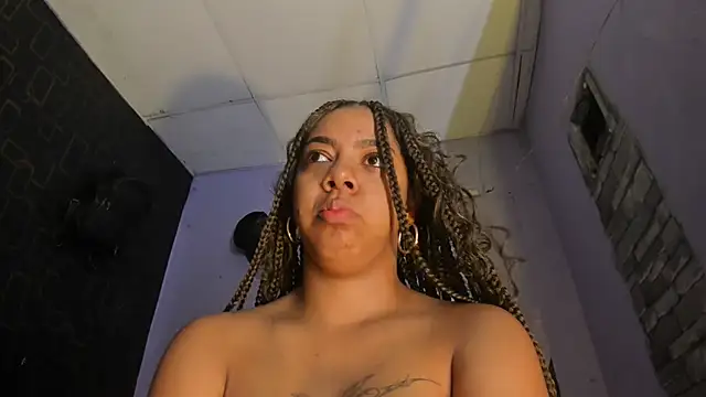 Snapshot of Alika01 chatting on 03-02-25, 01:27 Alika01 online show from 03-02-25, 01:27
