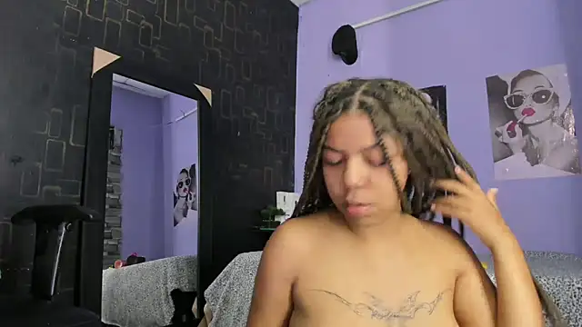 Snapshot of Alika01 chatting on 03-22-25, 08:26 Alika01 online show from 03-22-25, 08:26