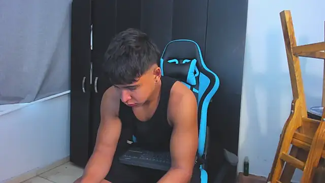 Bray Kevin online show from 11-26-25, 04:19