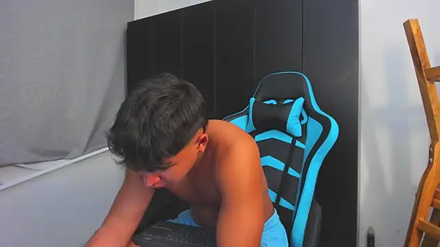 Bray Kevin online show from 11-27-25, 04:25