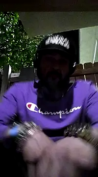 Snapshot of MrDickUdown24_7 chatting on 01-10-25, 07:14 MrDickUdown24 7 online show from 01-10-25, 07:14