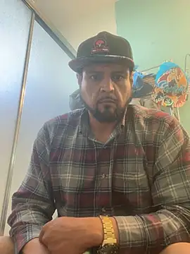 Snapshot of MrDickUdown24_7 chatting on 03-04-25, 09:54 MrDickUdown24 7 online show from 03-04-25, 09:54