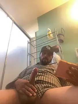 Snapshot of MrDickUdown24_7 chatting on 11-02-25, 04:09 MrDickUdown24 7 online show from 11-02-25, 04:09