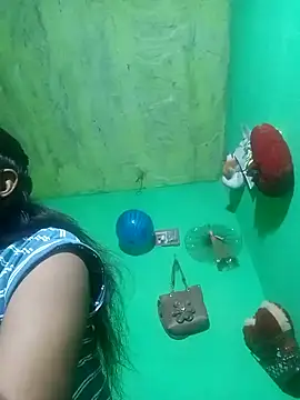 Cuti jiyax online show from 12-19-24, 04:56