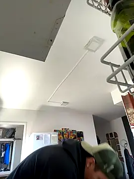 Snapshot of lilrich7 chatting on 10-18-25, 03:24 lilrich7 online show from 10-18-25, 03:24