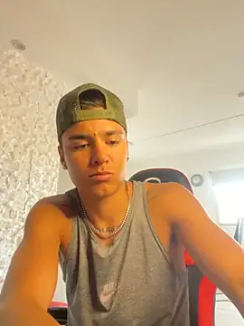 Snapshot of lilrich7 chatting on 10-21-25, 09:26 lilrich7 online show from 10-21-25, 09:26