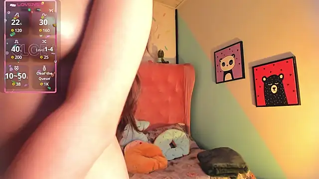 Snapshot of _cloe_martinez chatting on 12-14-24, 11:12 cloe martinez online show from 12-14-24, 11:12