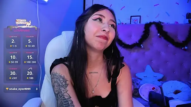 Snapshot of _cloe_martinez chatting on 01-04-25, 10:45 cloe martinez online show from 01-04-25, 10:45