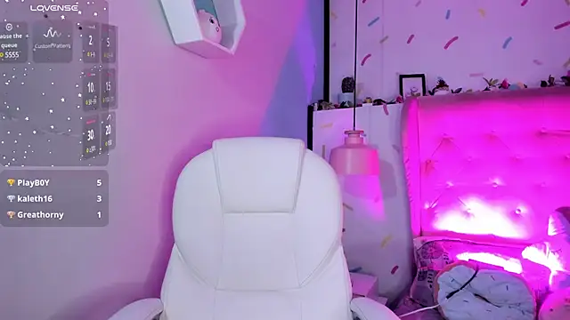 Snapshot of _cloe_martinez chatting on 03-22-25, 12:06 cloe martinez online show from 03-22-25, 12:06