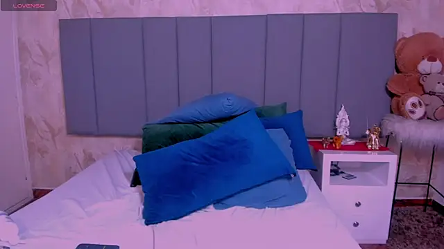 JulianaMiller online show from 02-28-25, 03:48