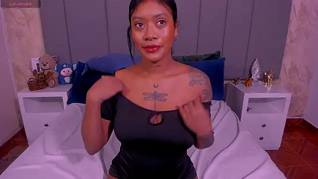 JulianaMiller online show from 03-12-25, 02:20